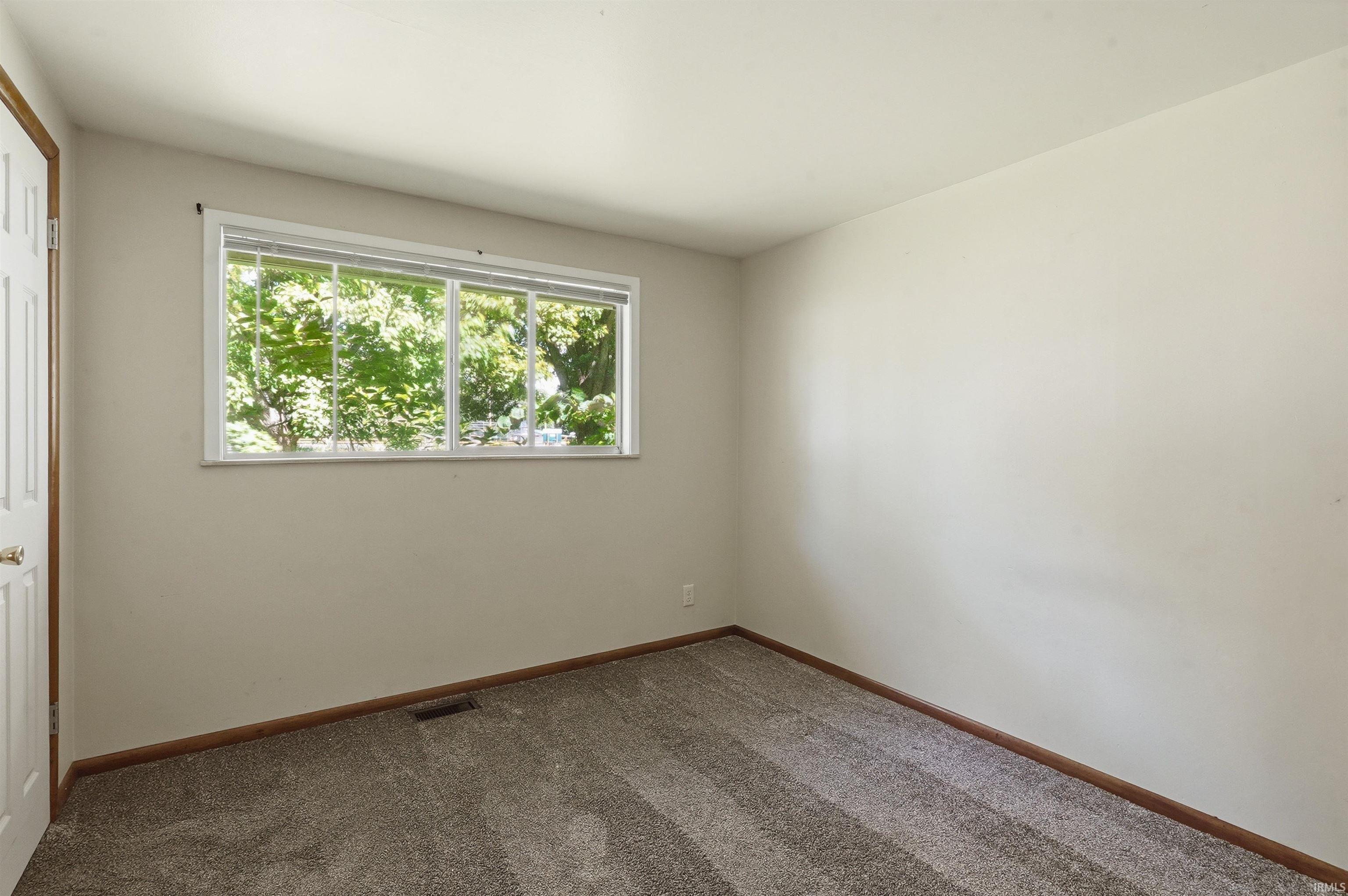 606 W Elm Street