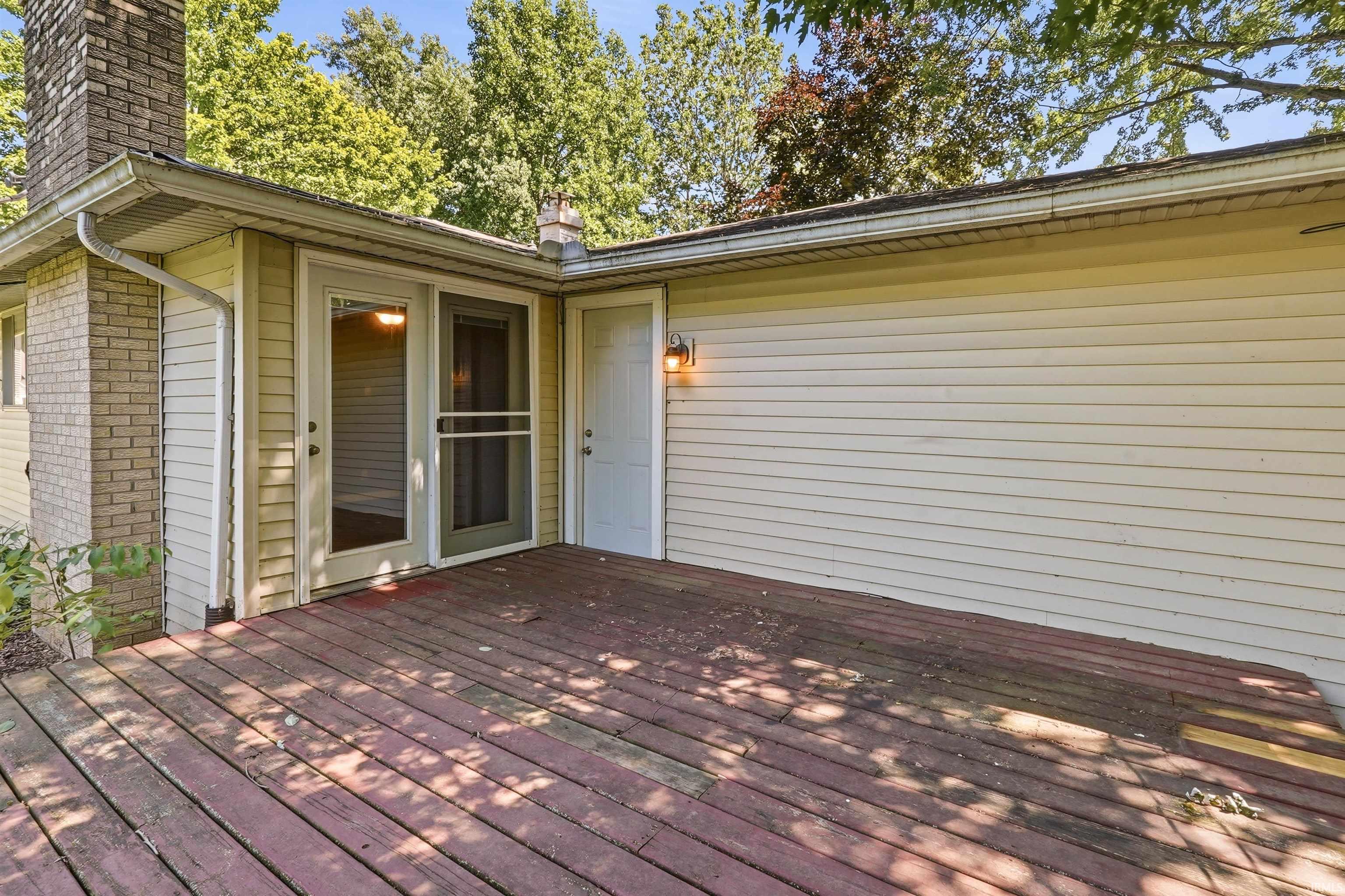 606 W Elm Street