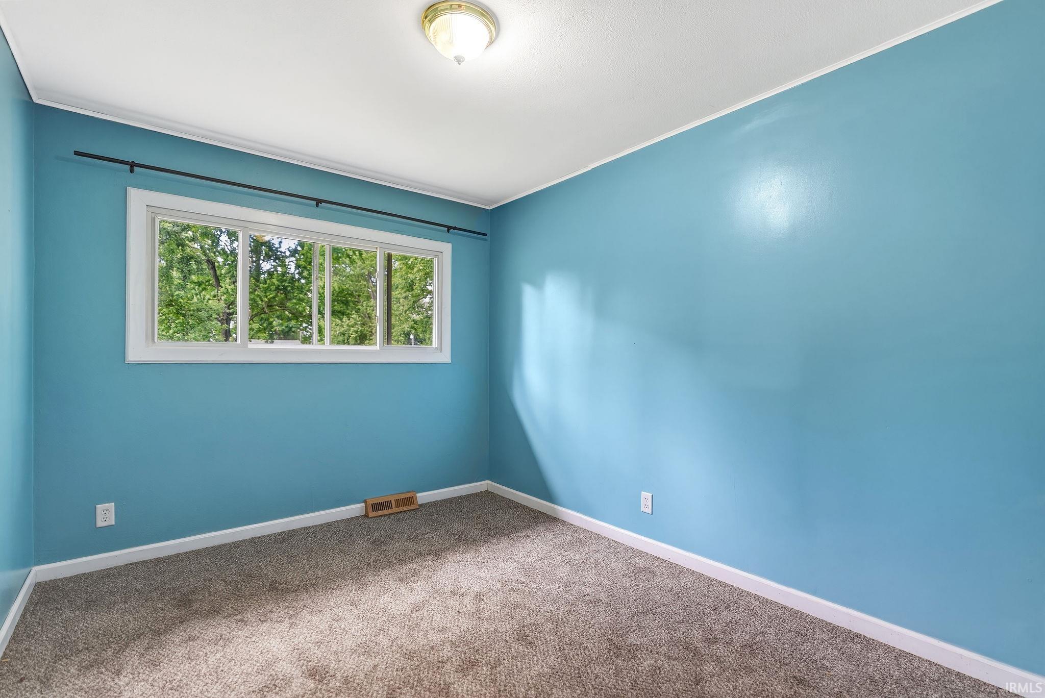 102 Ramar Drive
