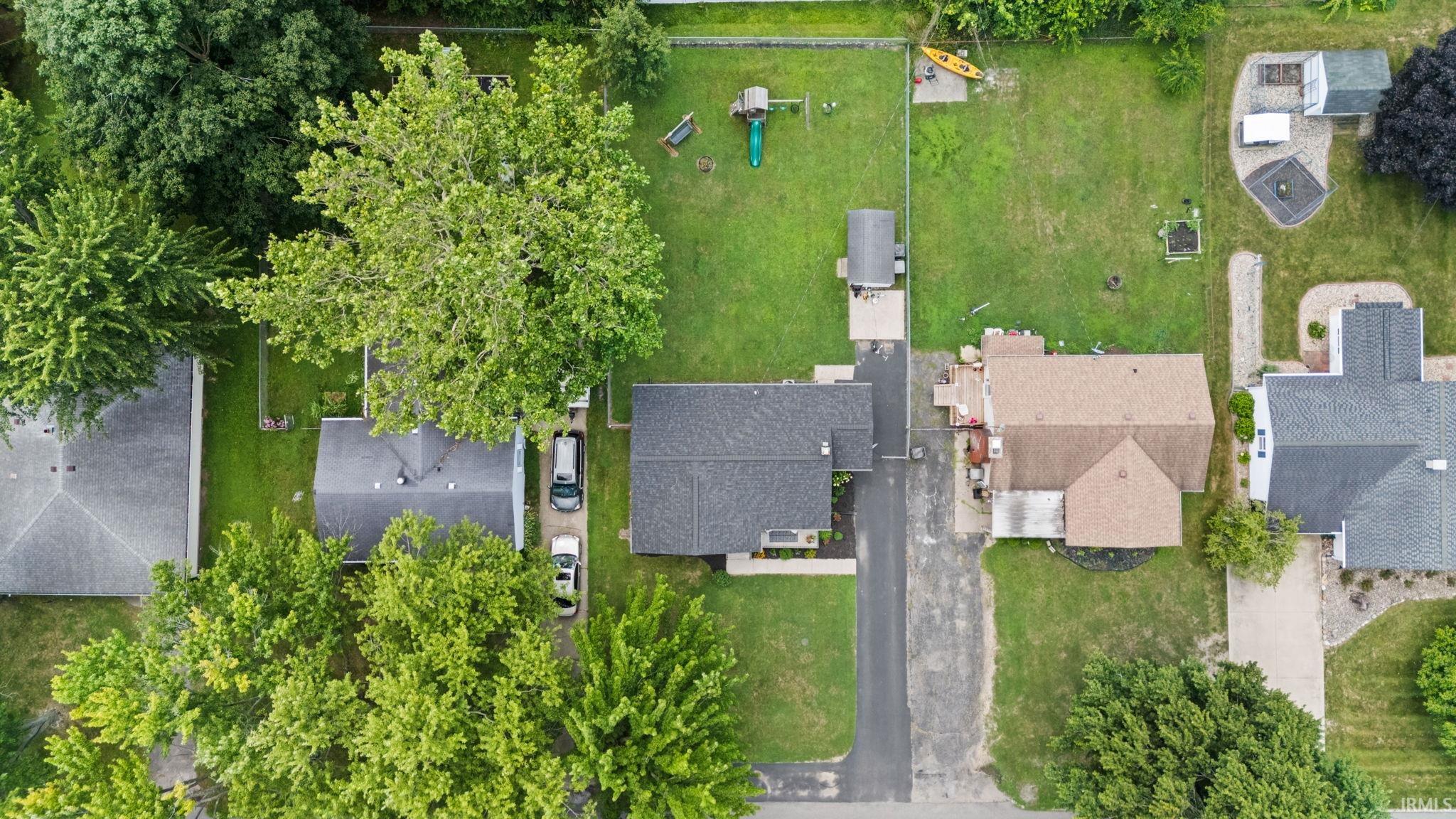215 E Maple Grove Street