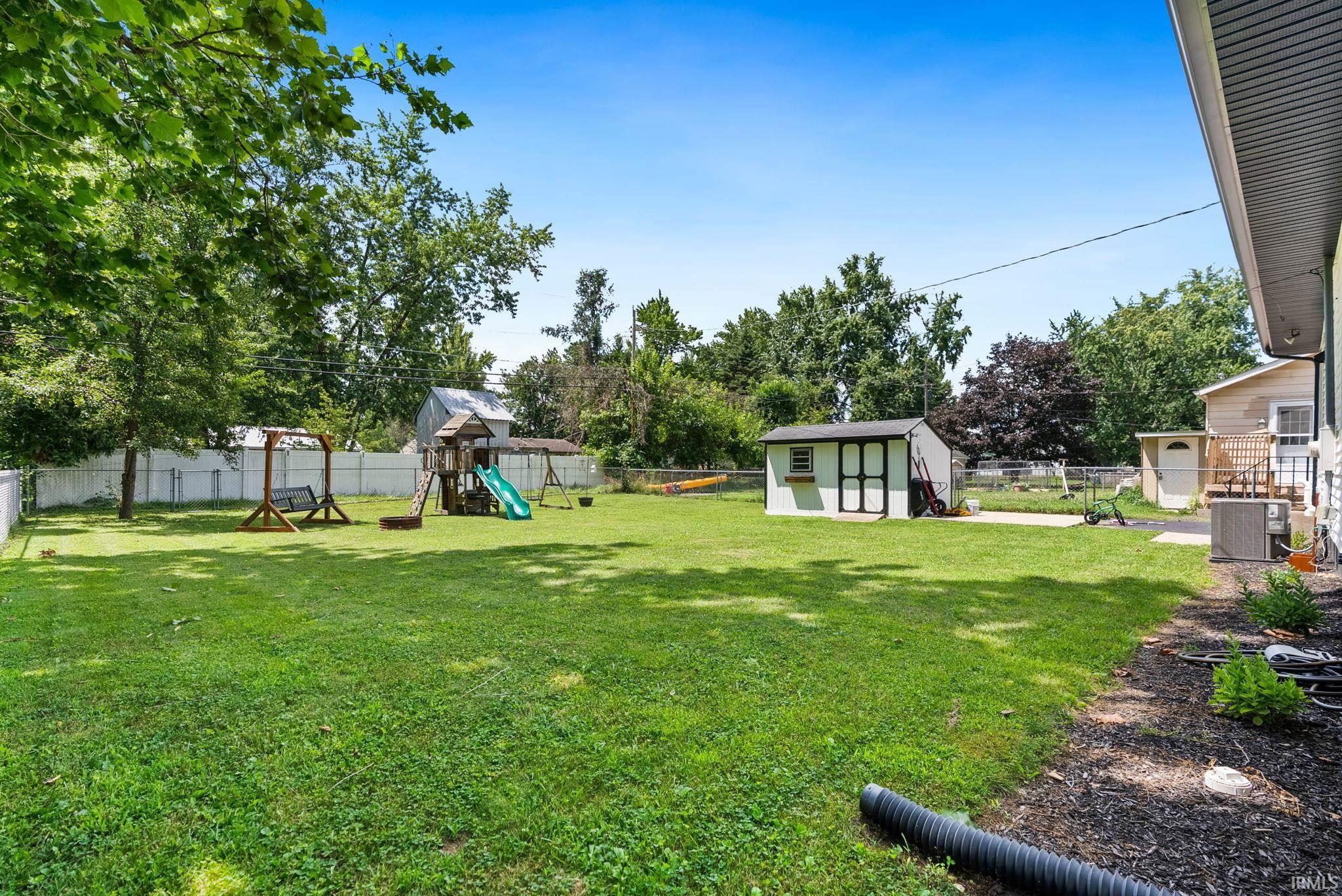 215 E Maple Grove Street
