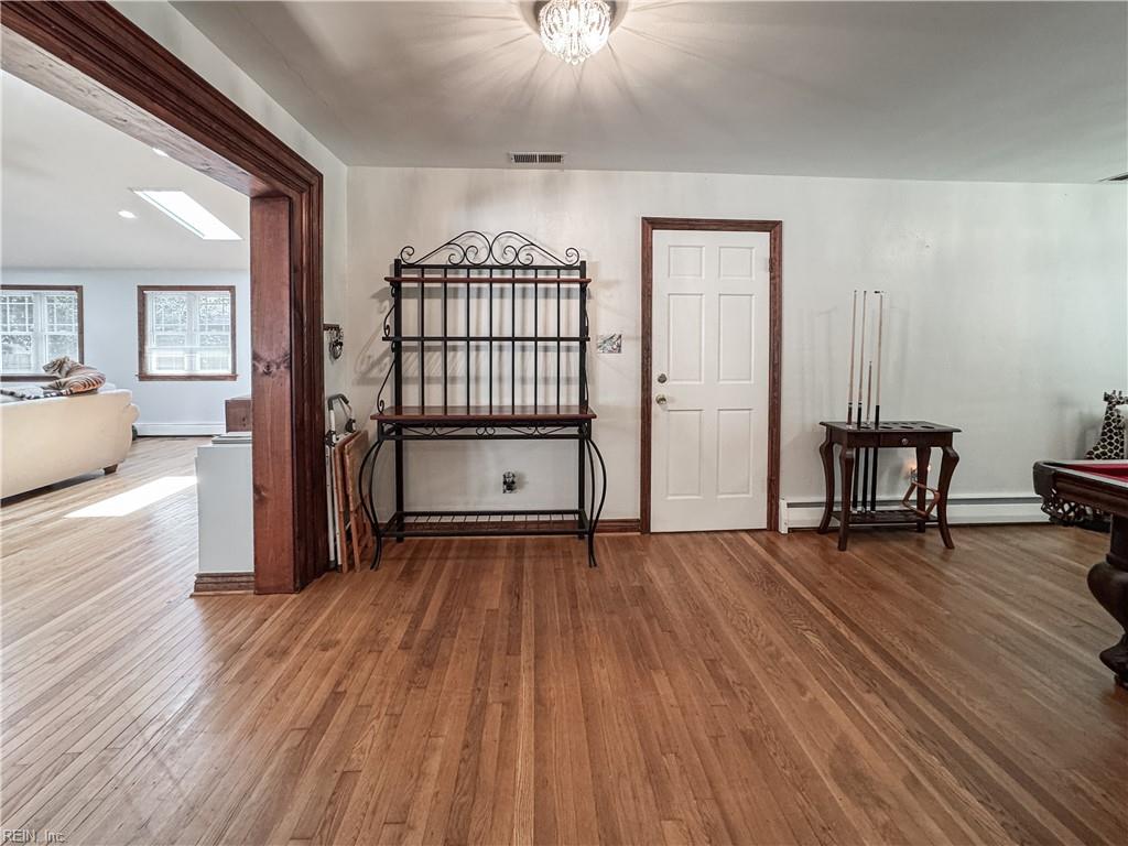 1052 Old Canterbury DR