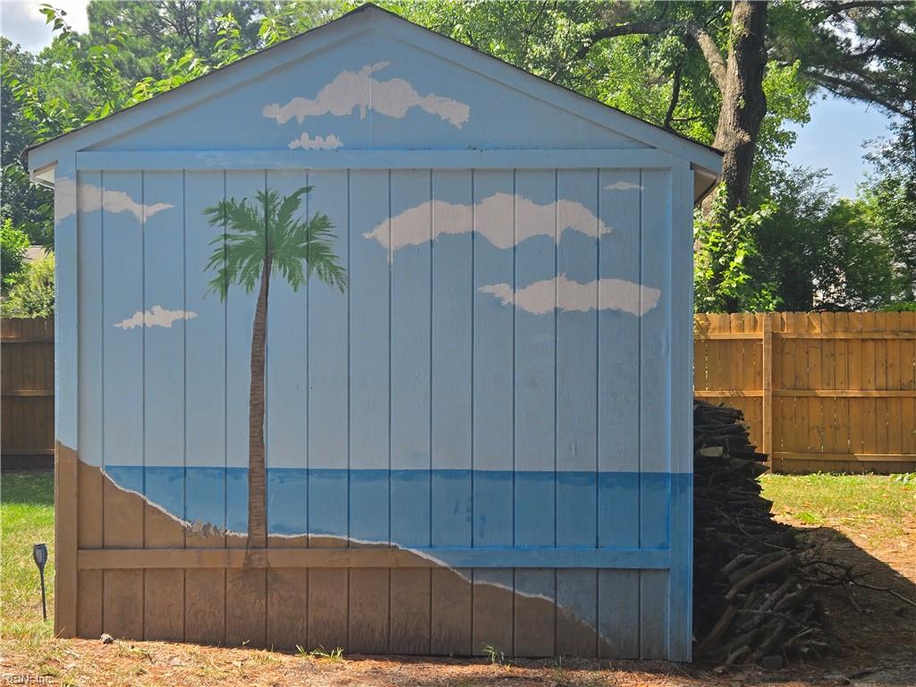 1052 Old Canterbury DR