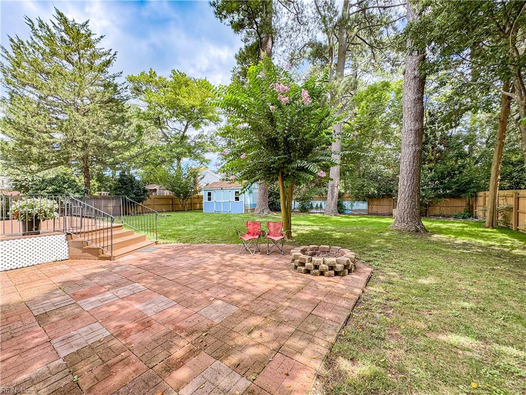 1052 Old Canterbury DR