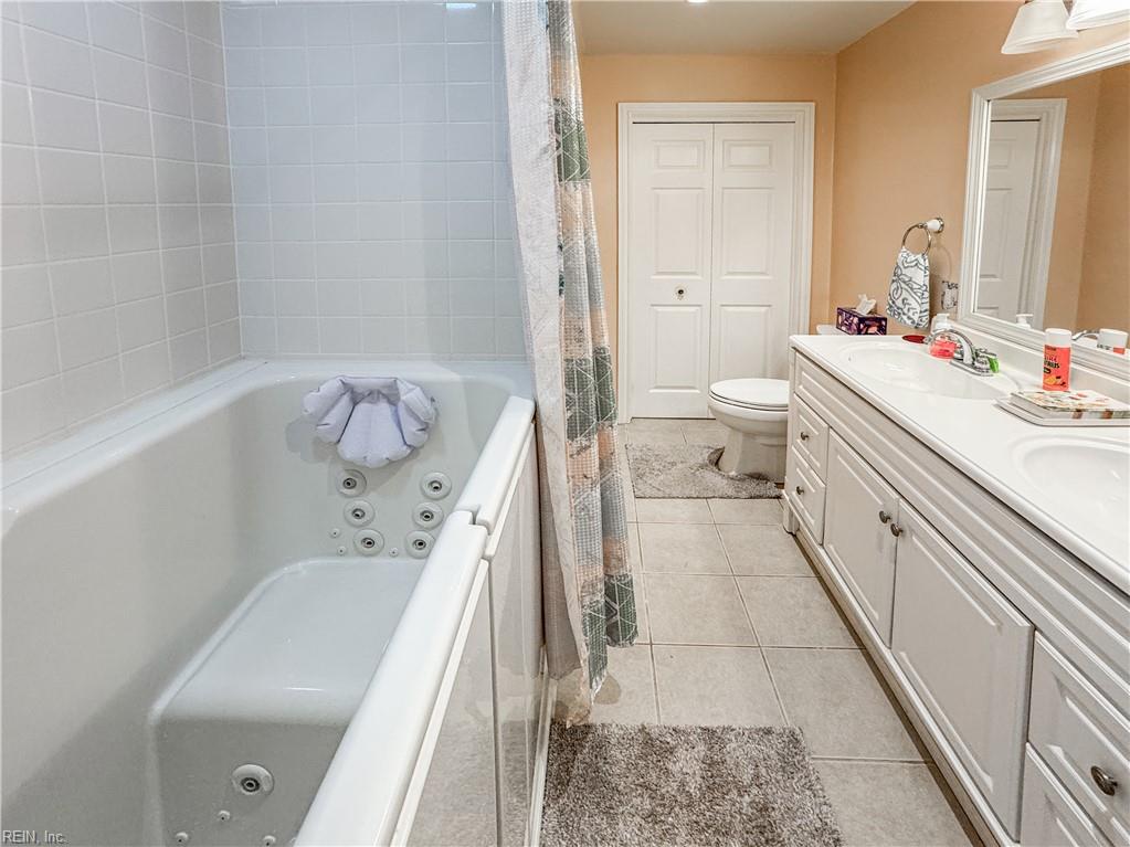 1052 Old Canterbury DR