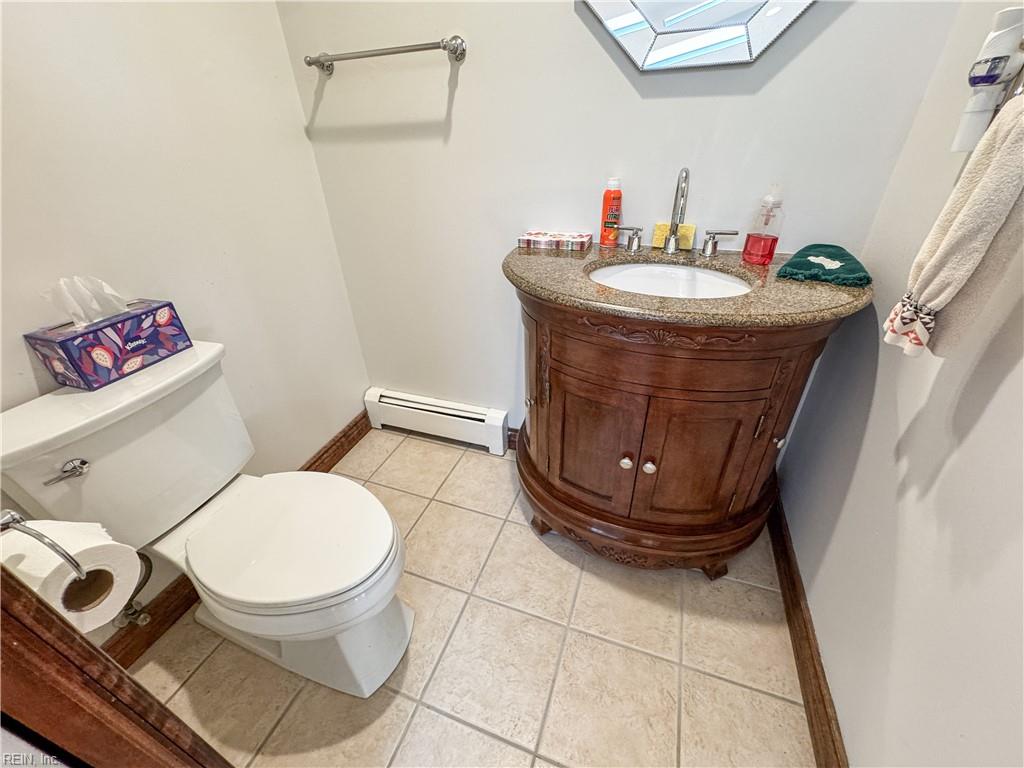 1052 Old Canterbury DR