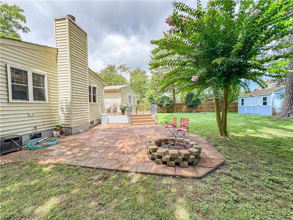 1052 Old Canterbury DR