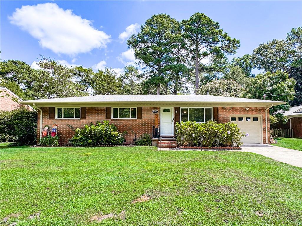 1052 Old Canterbury DR