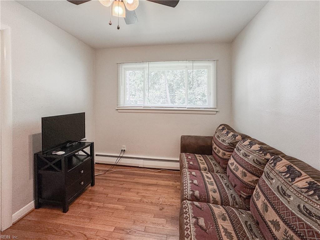 1052 Old Canterbury DR