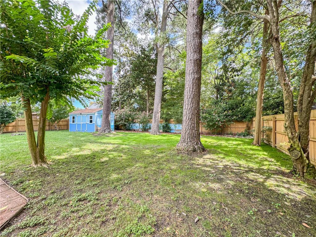 1052 Old Canterbury DR