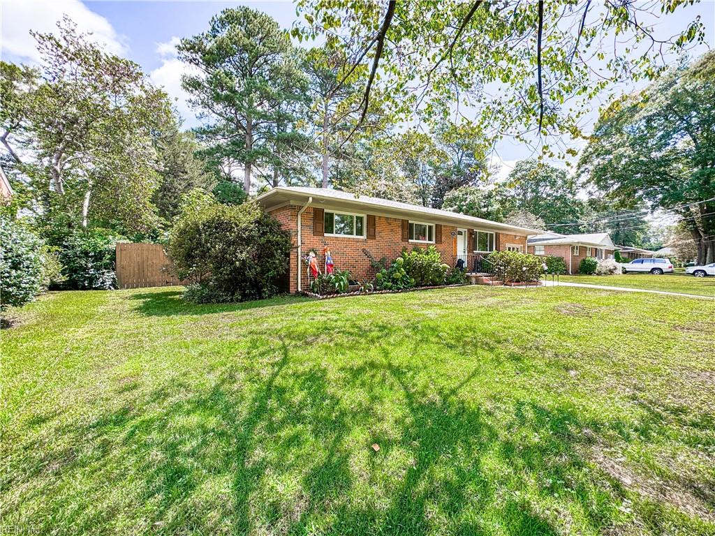 1052 Old Canterbury DR