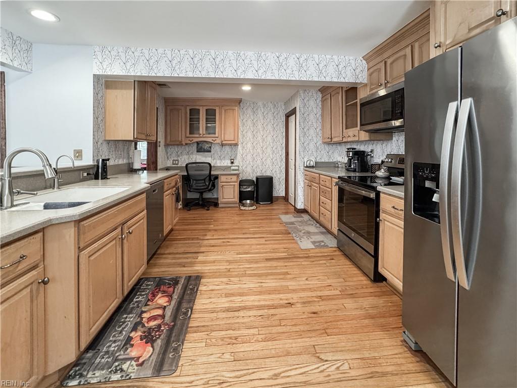 1052 Old Canterbury DR