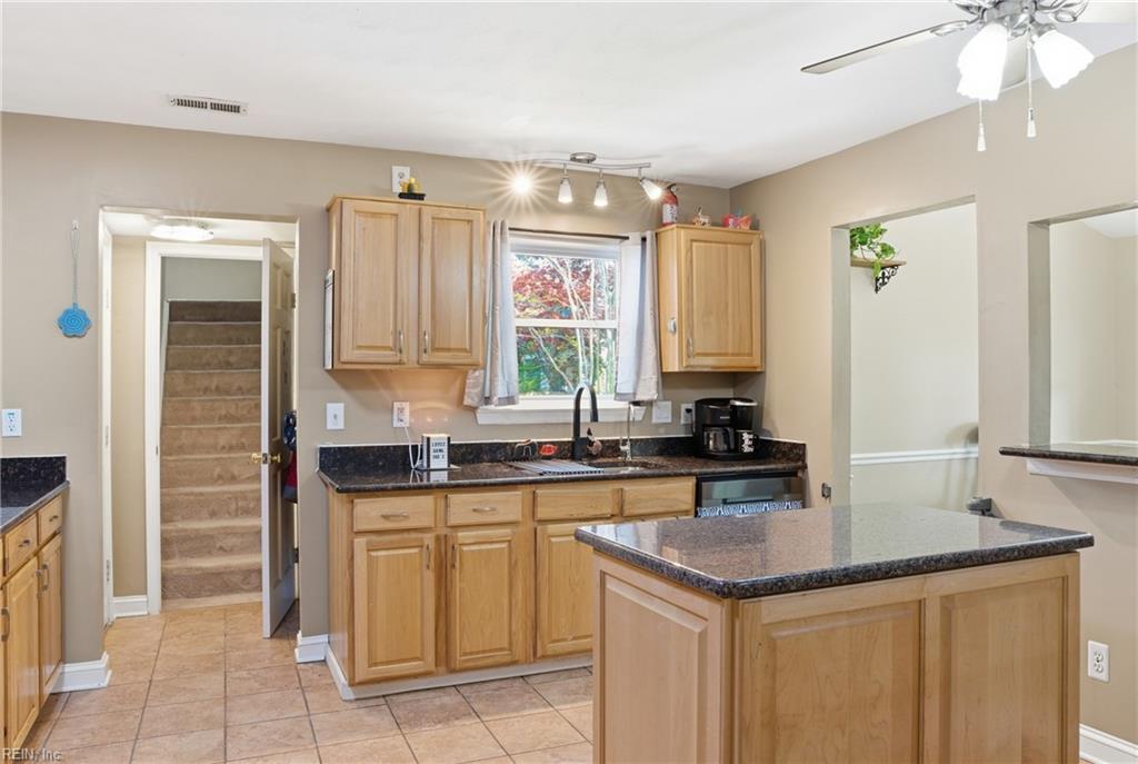 749 Willow Bend Dr DR