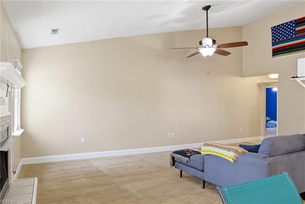 749 Willow Bend Dr DR