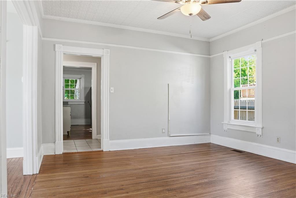 201 Beach RD