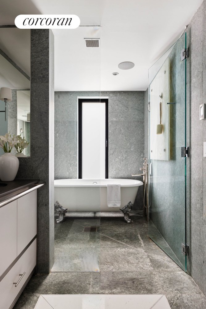 15 UNION Square W 4E