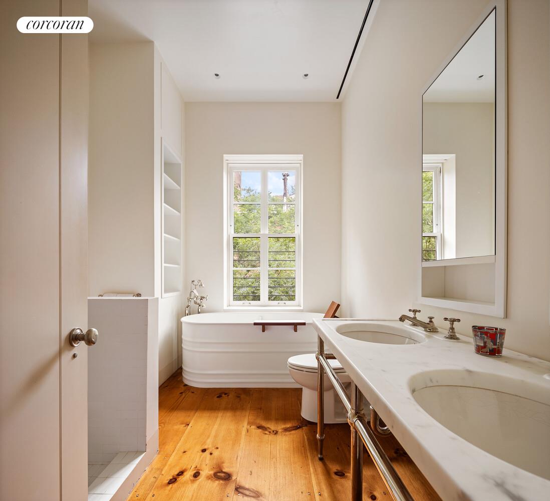 52 W 9TH Street PHDUPLEX