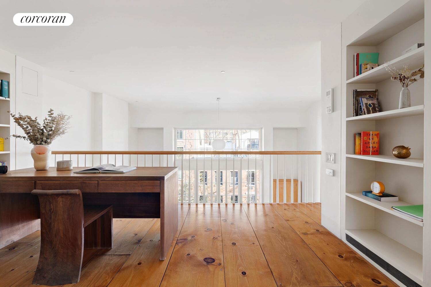 52 W 9TH Street PHDUPLEX