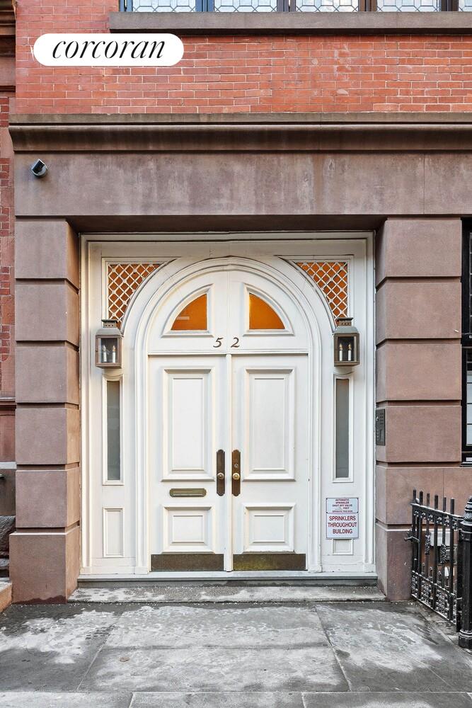 52 W 9TH Street PHDUPLEX