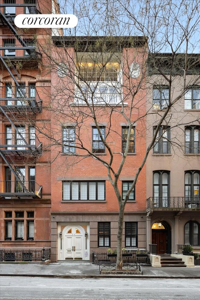 52 W 9TH Street PENTHOUSE