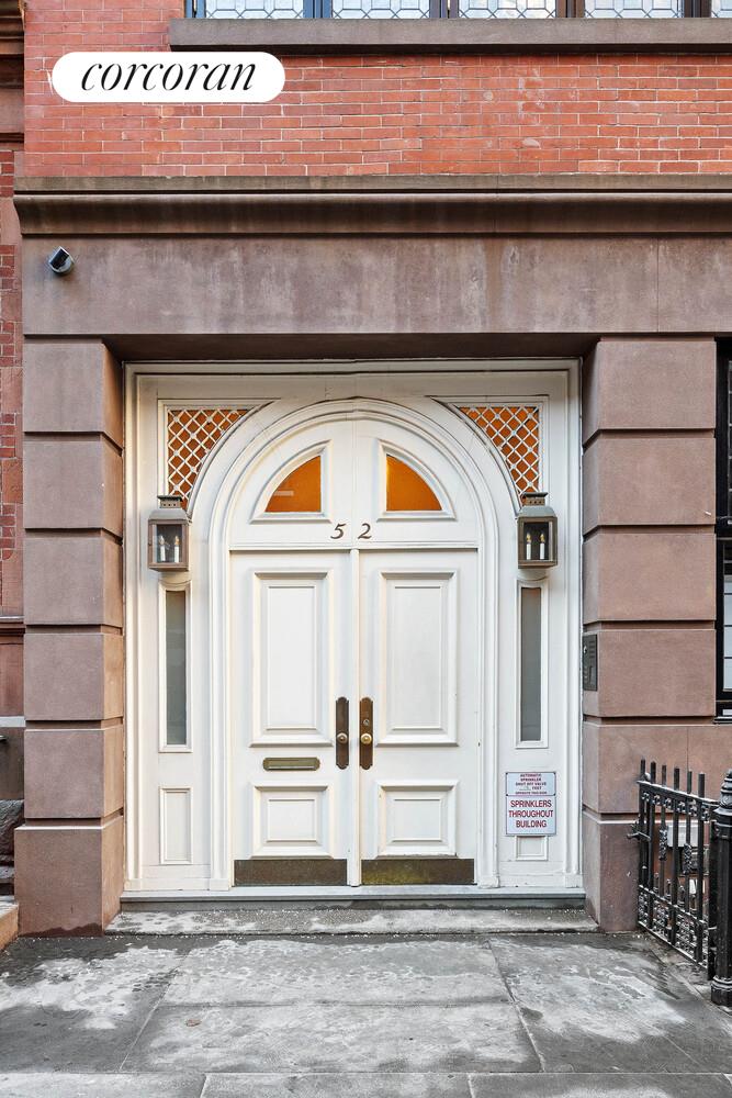 52 W 9TH Street PENTHOUSE