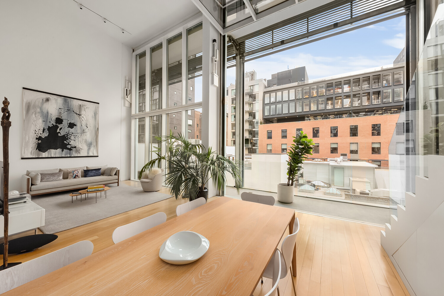 524 W 19TH Street 4