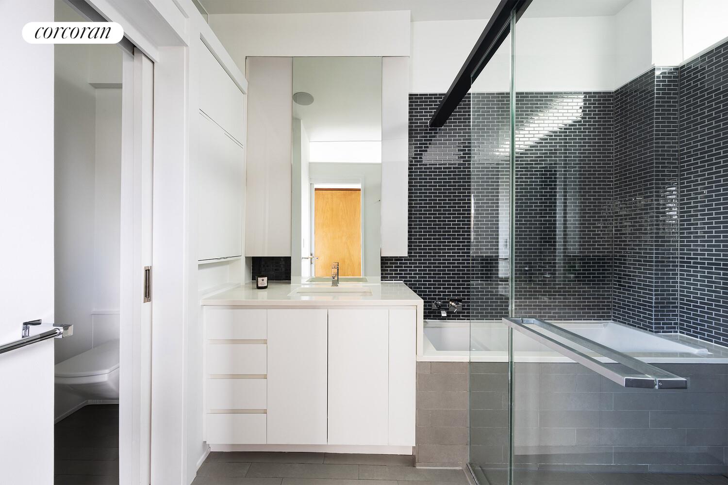 9 BARROW Street PH8CD