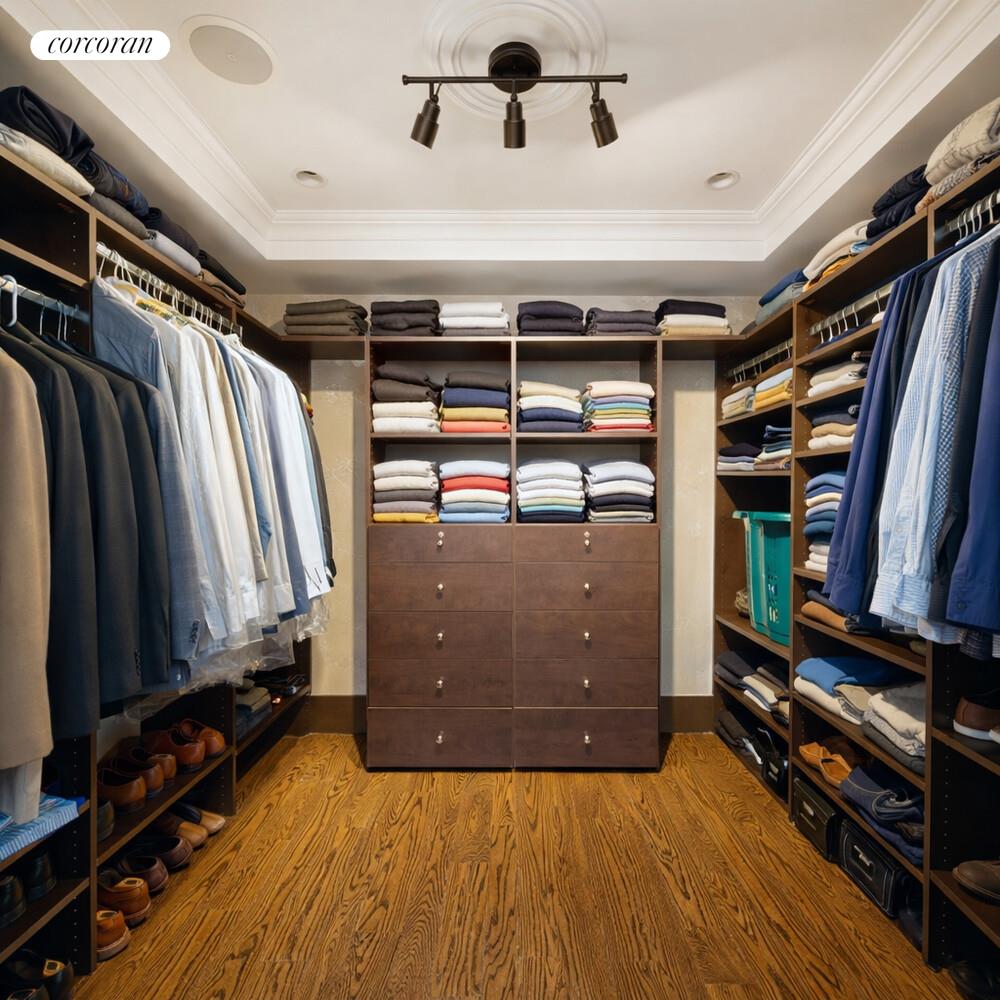 201 E 21ST Street 16C