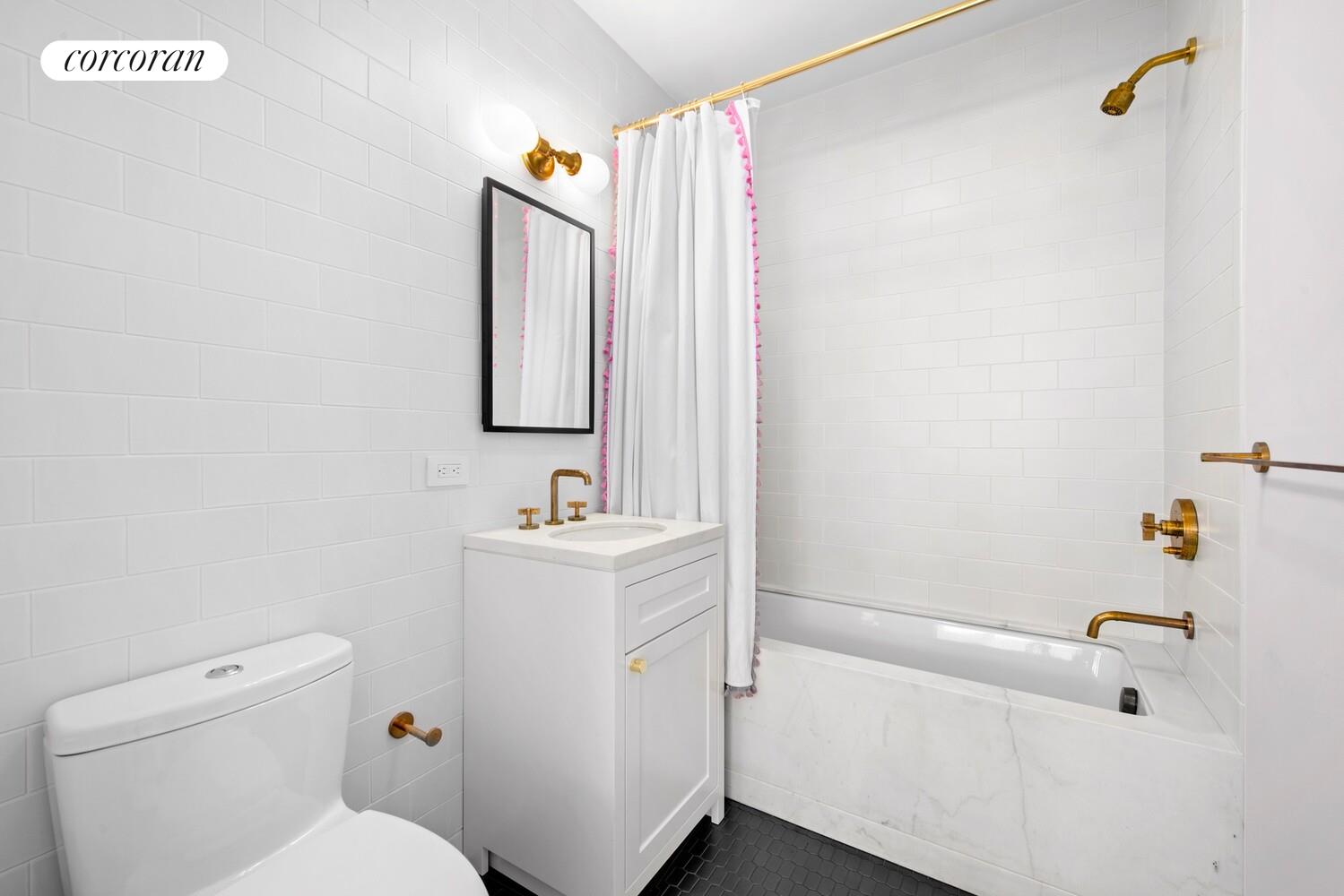 80 LEONARD Street 5H