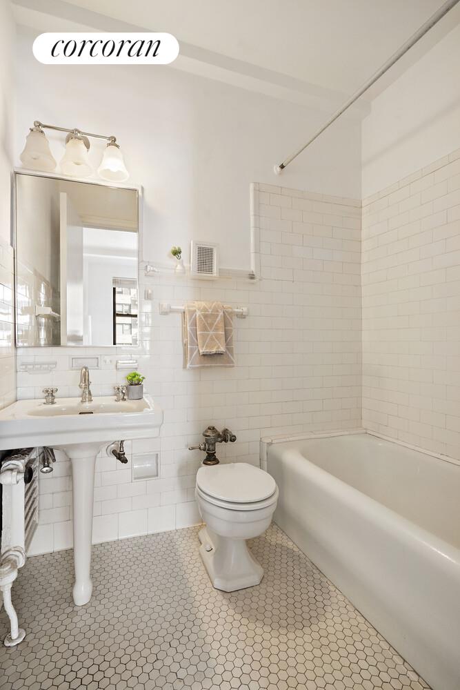 12 W 72ND Street 12D