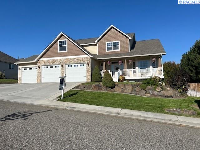 3707 Desert Plateau Dr