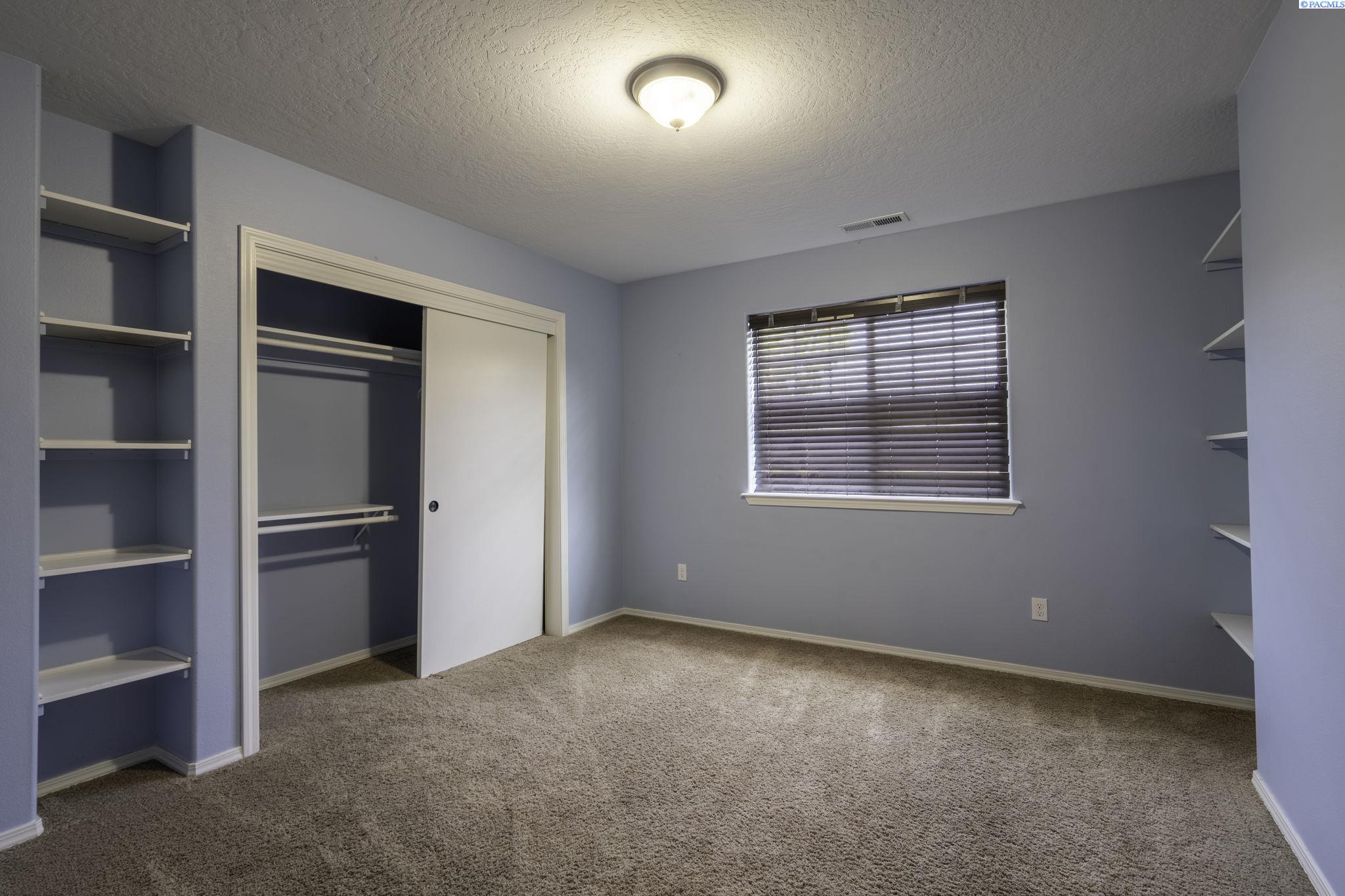 3707 Desert Plateau Dr