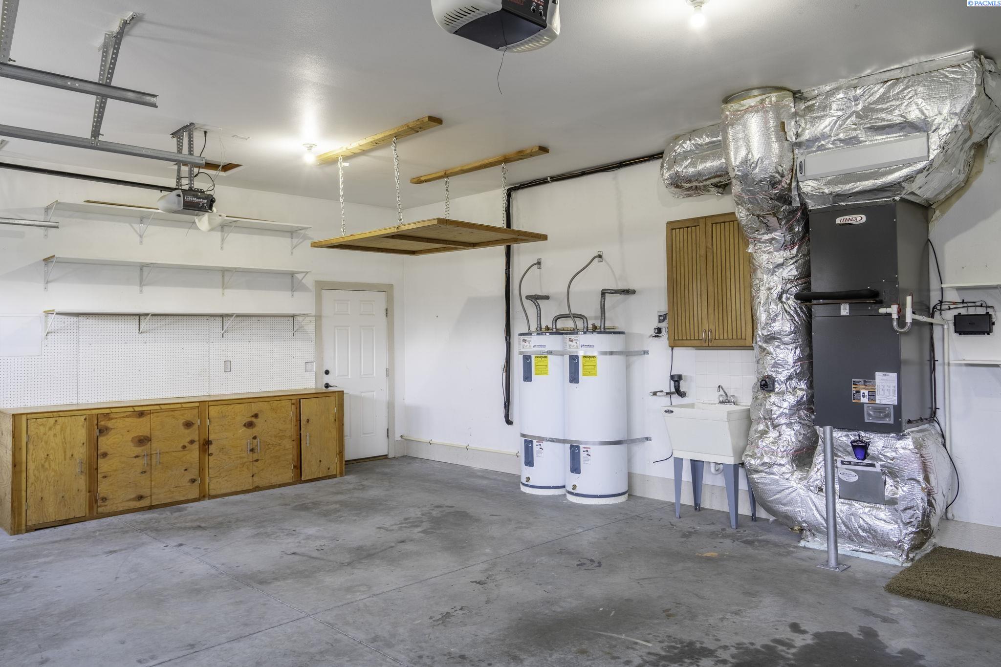 3707 Desert Plateau Dr