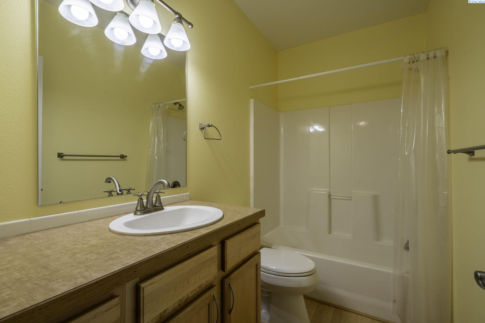 3707 Desert Plateau Dr