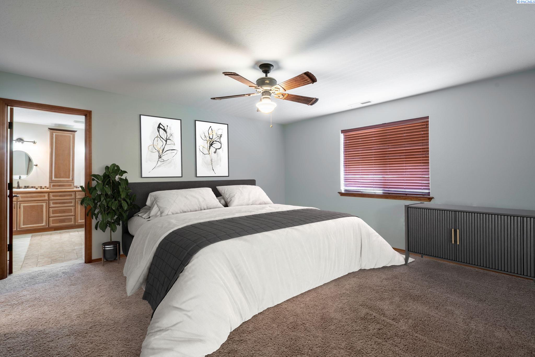 3707 Desert Plateau Dr