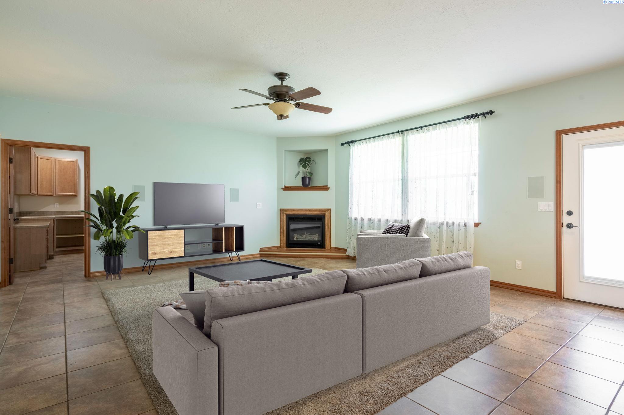 3707 Desert Plateau Dr