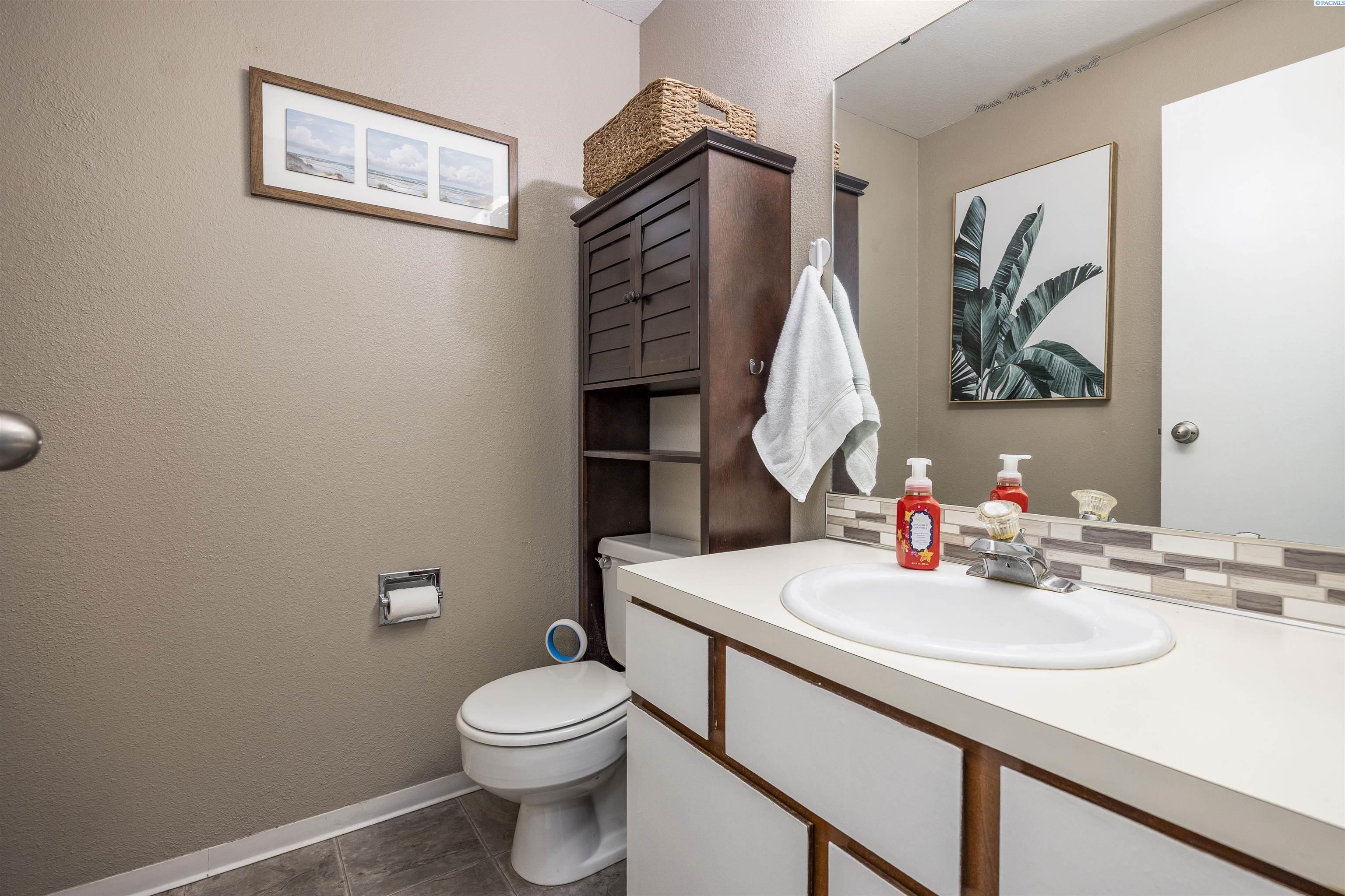 4203 W Kennewick Ave #3