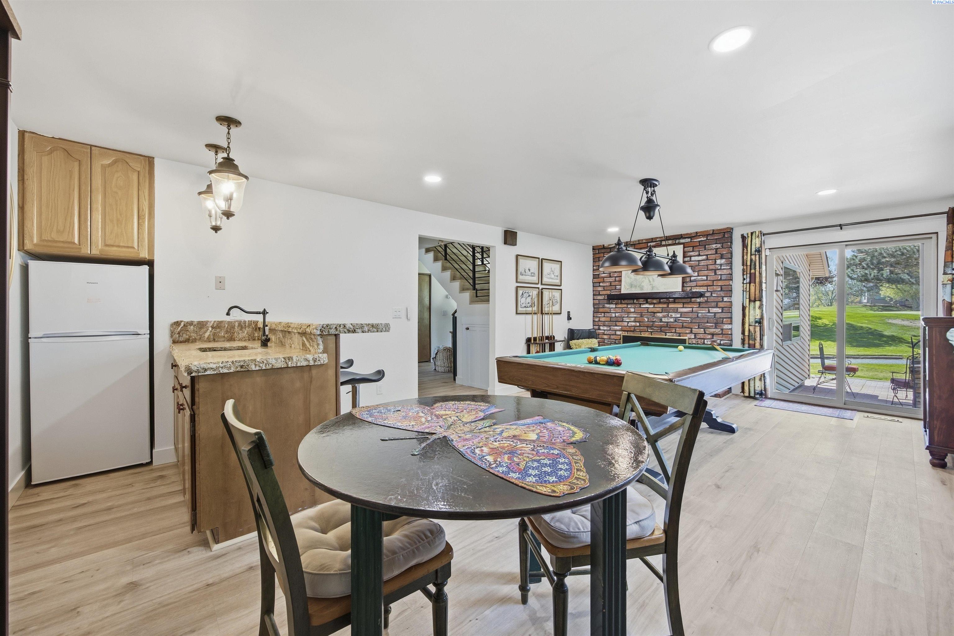 241 Pinetree Lane