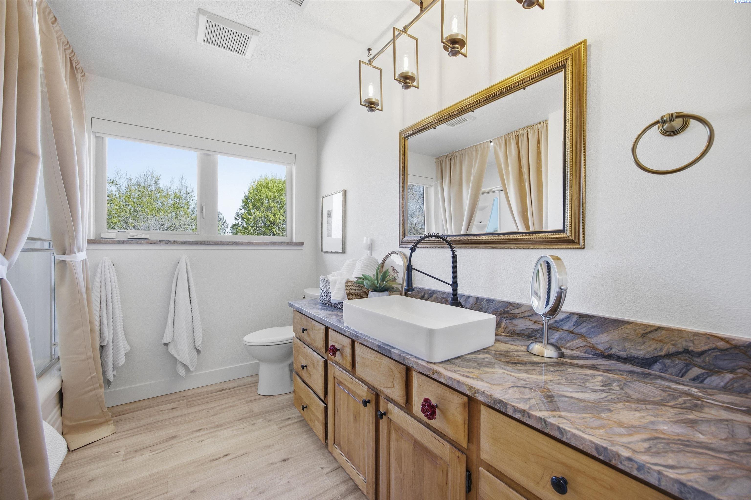 241 Pinetree Lane