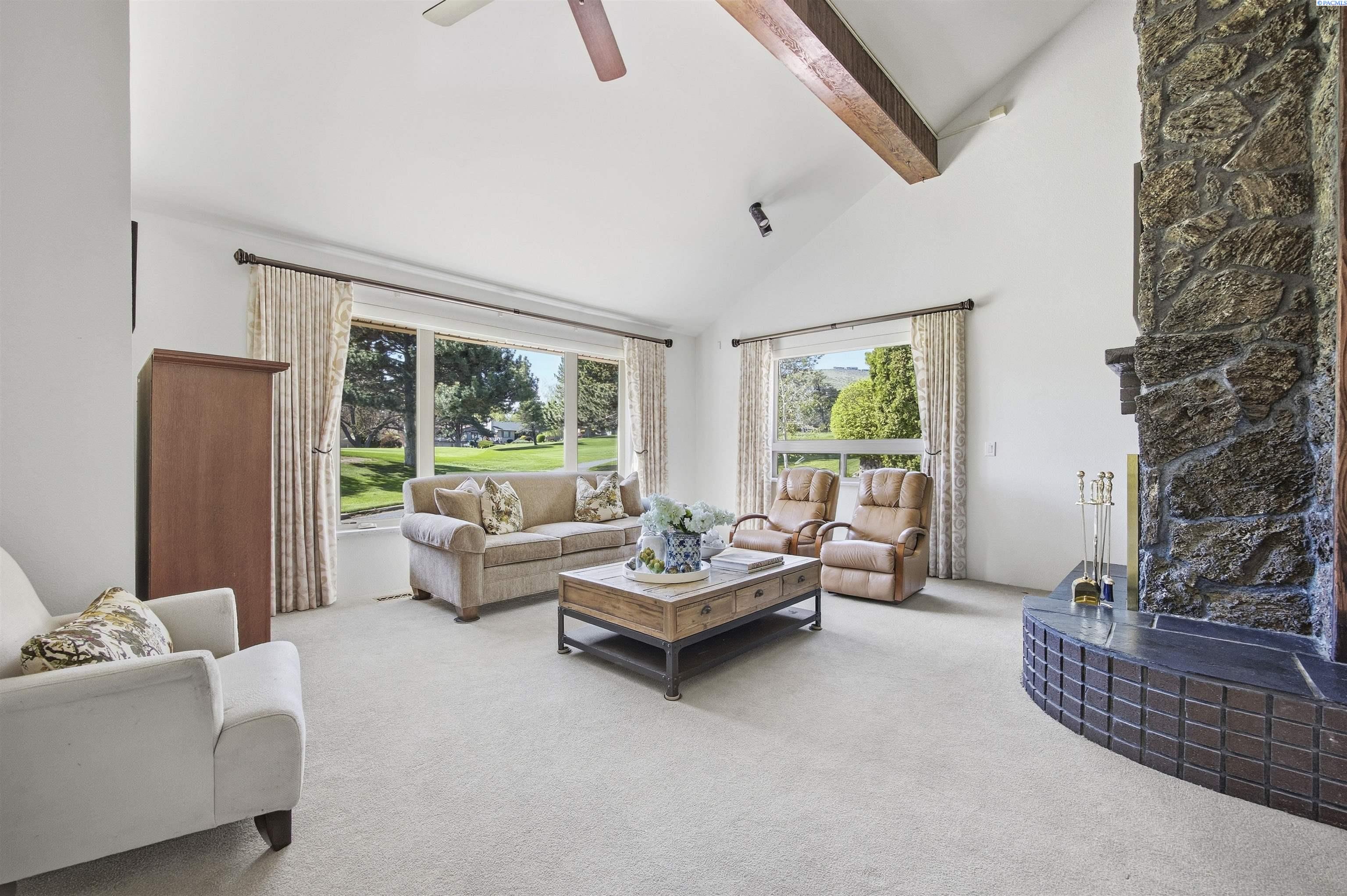 241 Pinetree Lane