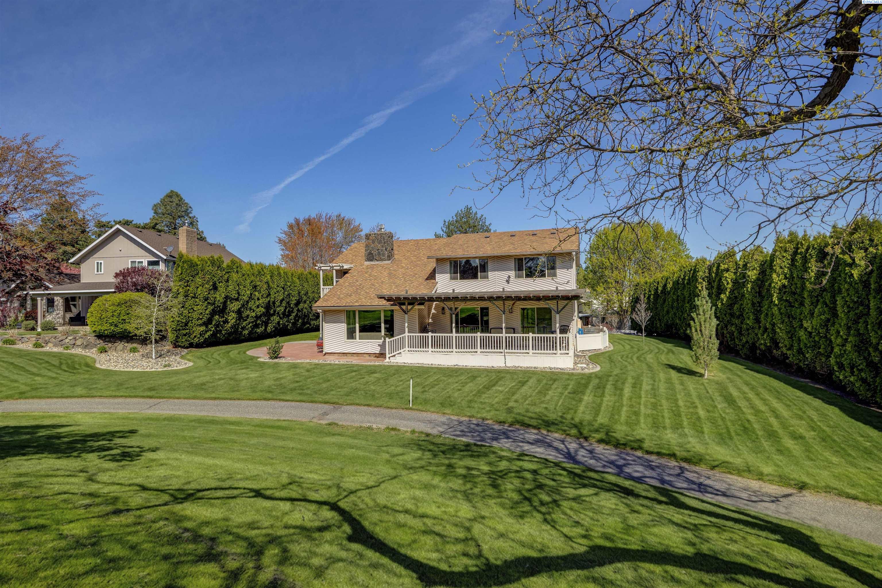 241 Pinetree Lane