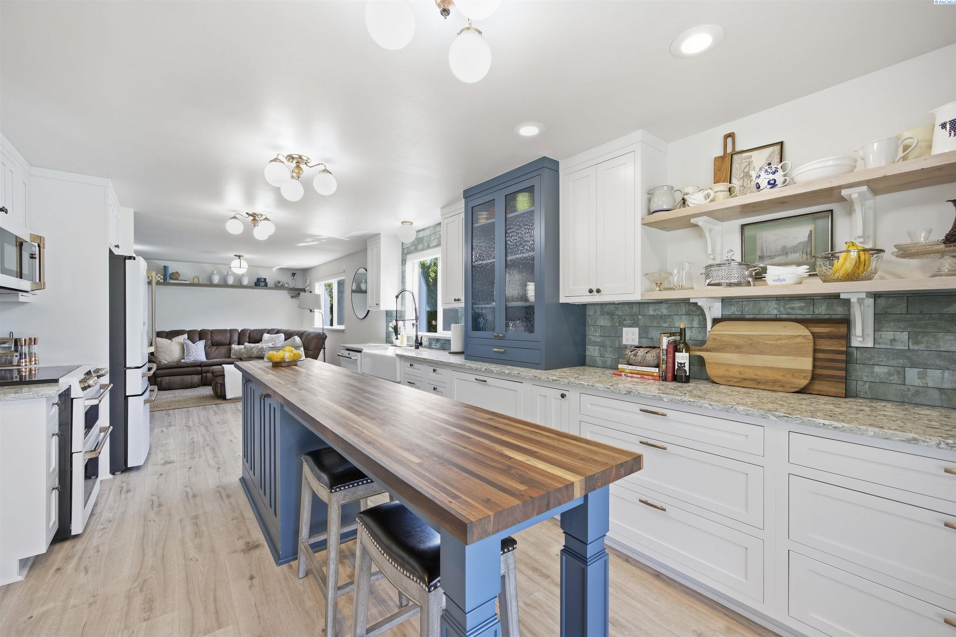 241 Pinetree Lane