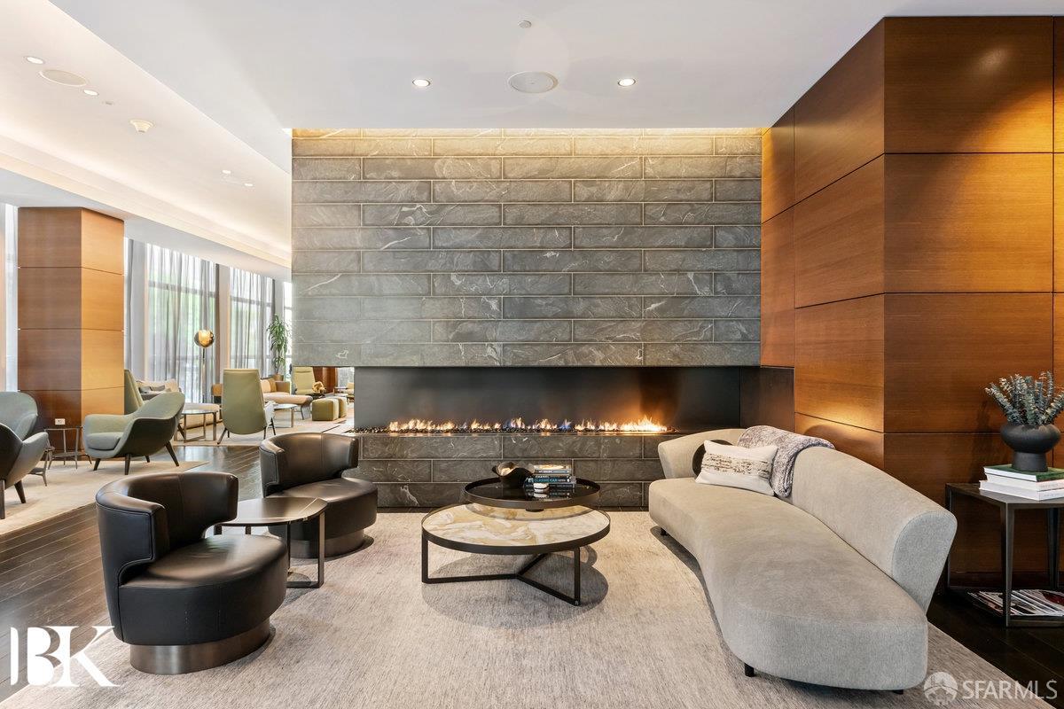 301 Mission Street # 27C