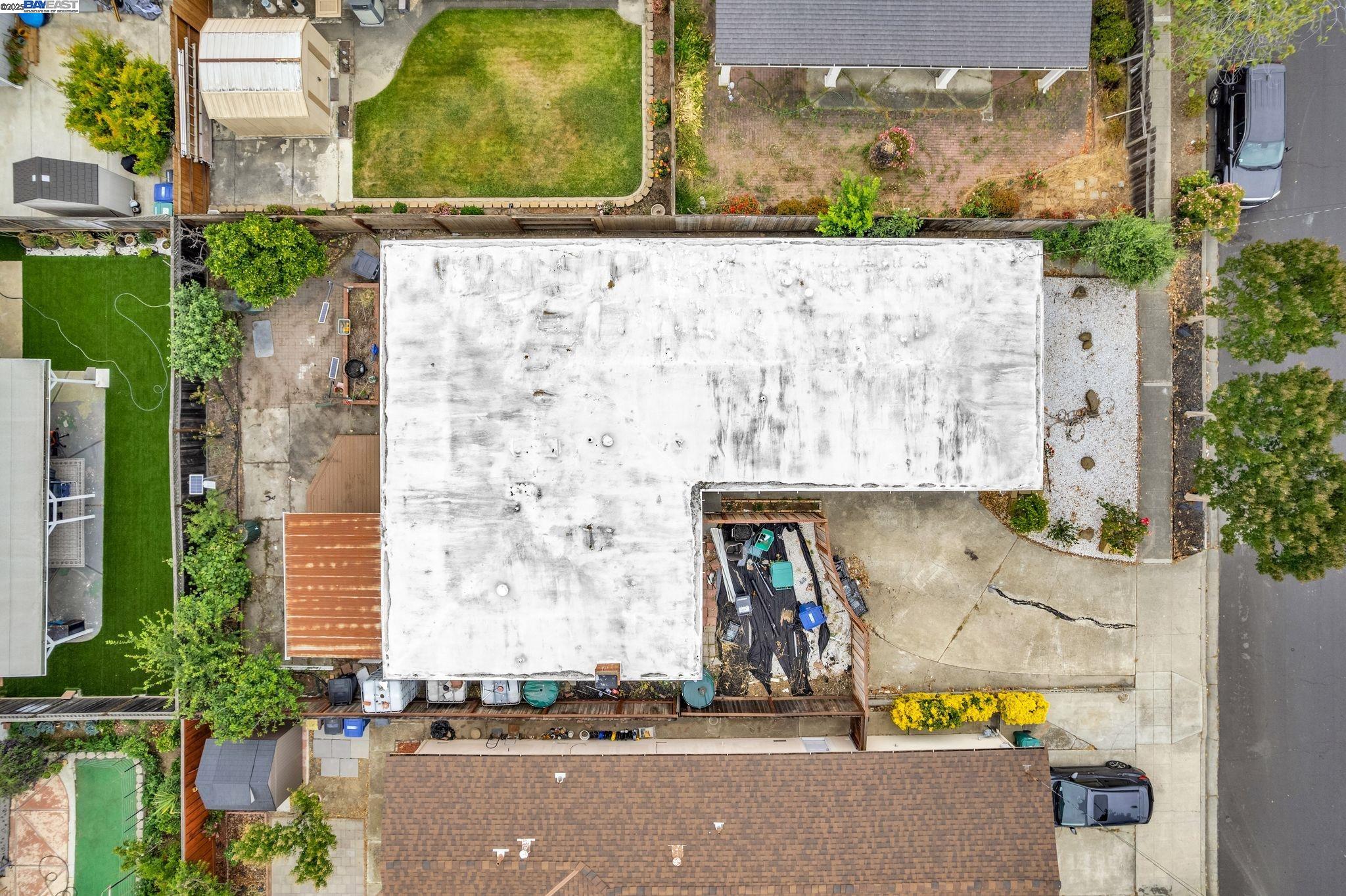 28458 Etta Ave