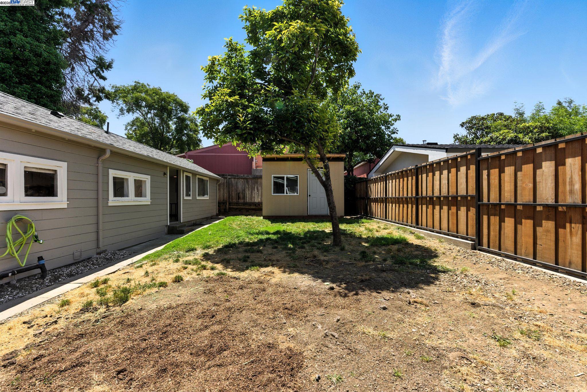 3936 Midvale Ave