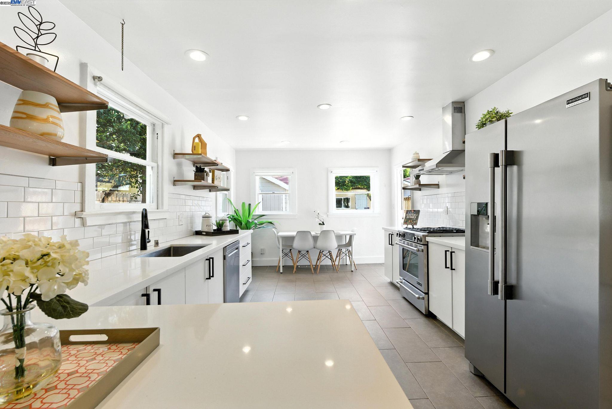 3936 Midvale Ave