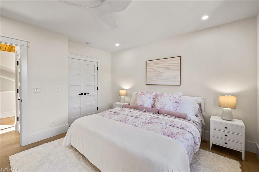 6805 Sand Pointe CIR