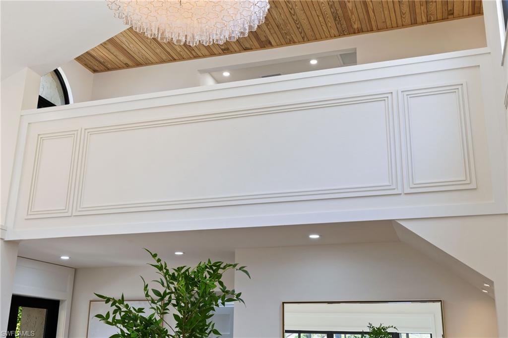 6805 Sand Pointe CIR