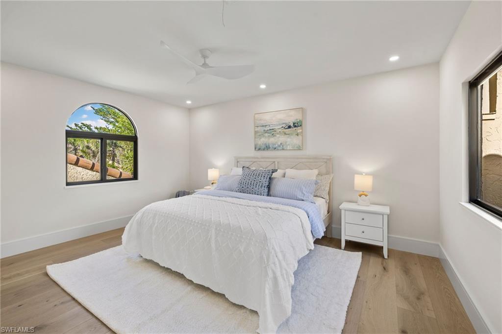 6805 Sand Pointe CIR