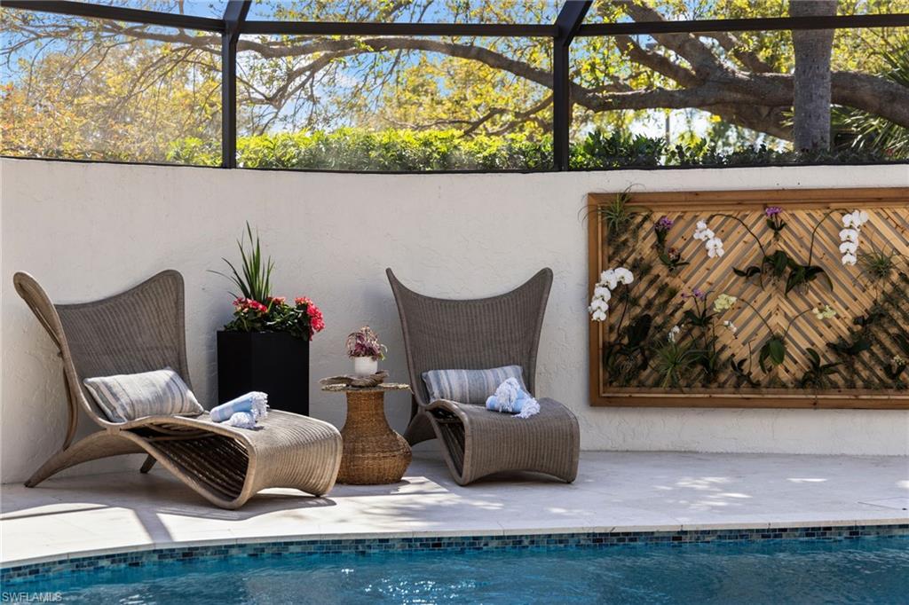 6805 Sand Pointe CIR